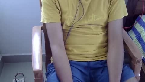 Snapshot of marinavine chatting on September 28, 5:57 am The SHY UncutBoy online show from September 28, 5:57 am