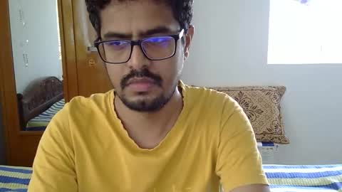 Snapshot of marinavine chatting on October 2, 4:52 am The SHY UncutBoy online show from October 2, 4:52 am