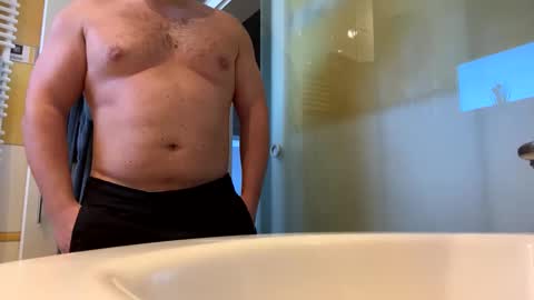 Snapshot of mario17o3 chatting on March 3, 11:22 am Hot N Horny online show from March 3, 11:22 am