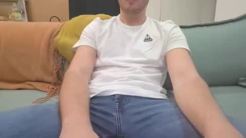 Snapshot of mario_pseudo chatting on March 1, 8:33 pm Mario online show from March 1, 8:33 pm