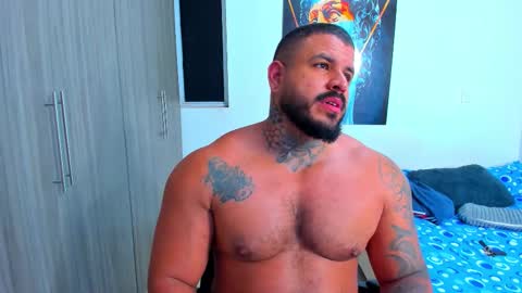 Snapshot of mario_teran chatting on November 19, 3:06 am Mario Teran online show from November 19, 3:06 am