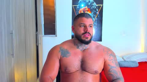 Snapshot of mario_teran chatting on November 23, 5:35 pm Mario Teran online show from November 23, 5:35 pm