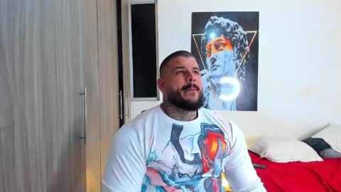 Snapshot of mario_teran chatting on December 15, 12:59 am Mario Teran online show from December 15, 12:59 am