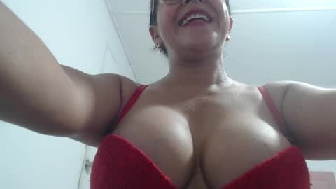 mariska_69 online show from April 10, 1:16 pm