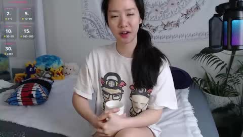 Snapshot of marissapeach chatting on February 2, 2:24 pm MarissaPeach online show from February 2, 2:24 pm