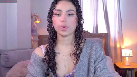 Snapshot of marivimichel03 chatting on September 8, 7:02 pm online show from September 8, 7:02 pm