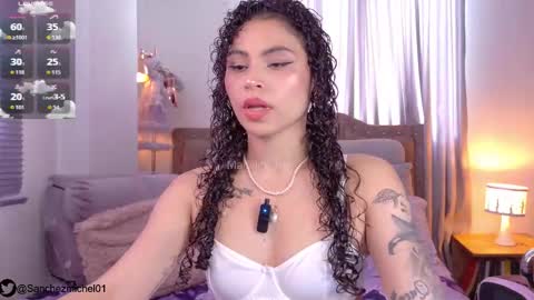 Snapshot of marivimichel03 chatting on October 9, 7:12 pm online show from October 9, 7:12 pm