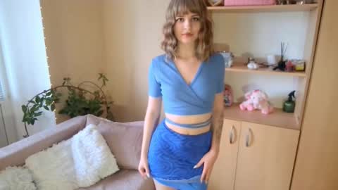 Alice  online show from November 10, 8:02 am