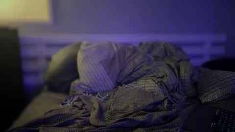 Mark online show from February 15, 11:03 pm