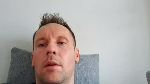 Snapshot of mark__39 chatting on February 14, 9:03 am Mark online show from February 14, 9:03 am