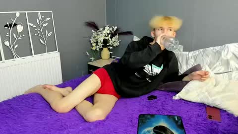 mark_brain online show from April 23, 12:04 pm