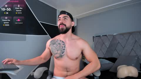 Snapshot of mark_broown_ chatting on January 6, 11:52 pm mark_broown_ online show from January 6, 11:52 pm