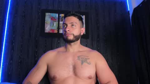 Snapshot of mark_buffet02 chatting on December 9, 6:35 pm Mark Buffet online show from December 9, 6:35 pm