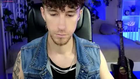 mark_caron online show from November 27, 8:33 pm