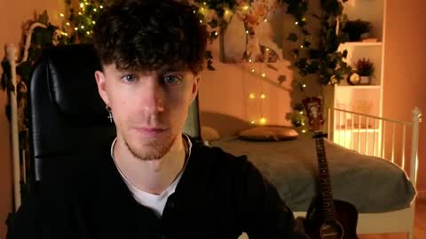 mark_caron online show from April 5, 12:57 pm