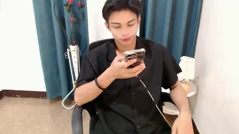 Snapshot of mark_fuckerr chatting on April 29, 10:08 am JUST CALL ME MARK online show from April 29, 10:08 am