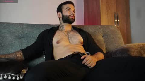 Snapshot of mark_hazze chatting on October 30, 9:15 pm Mark online show from October 30, 9:15 pm