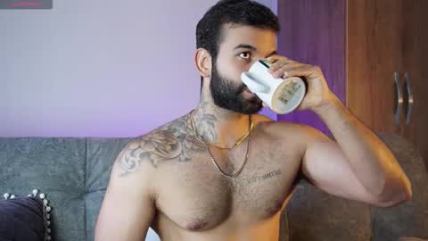 Snapshot of mark_hazze chatting on November 2, 9:50 pm Mark online show from November 2, 9:50 pm