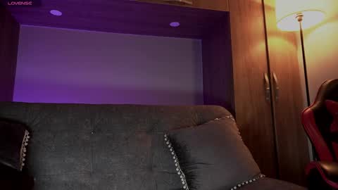 Mark online show from February 3, 2:53 am