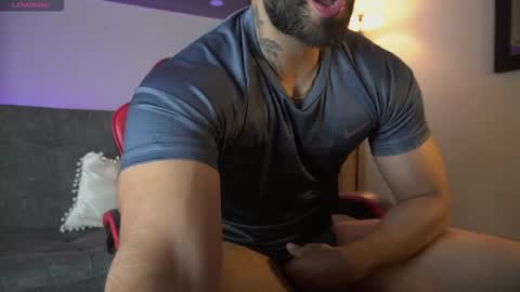 Mark online show from February 15, 10:28 pm