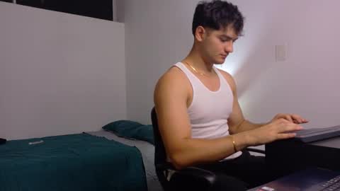 Snapshot of mark_miller7 chatting on March 18, 4:48 am Antonio banderas online show from March 18, 4:48 am