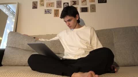 Mark online show from October 30, 12:06 pm