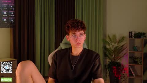 Mark online show from October 8, 11:13 pm