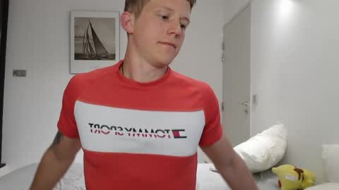 mark_shturman online show from April 23, 5:08 am