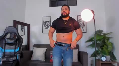 Snapshot of mark_x23 chatting on May 3, 3:45 am mark_x23 online show from May 3, 3:45 am