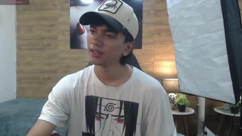 markbowie online show from April 19, 3:44 pm