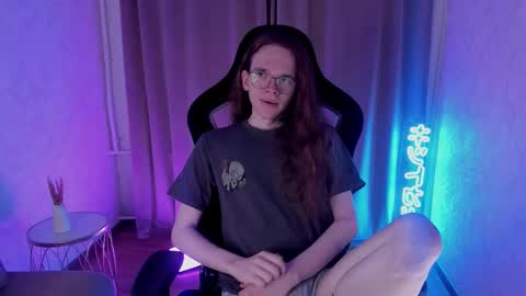 Mark online show from December 3, 10:13 am