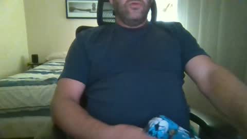 Snapshot of markoboy34 chatting on June 24, 3:27 am Matt Kung online show from June 24, 3:27 am