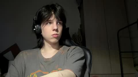 Mark online show from April 17, 5:27 pm