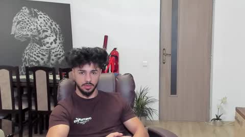 Tison online show from November 17, 3:40 pm