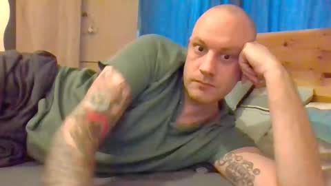 Snapshot of markus_7 chatting on December 16, 10:09 am markus_7 online show from December 16, 10:09 am