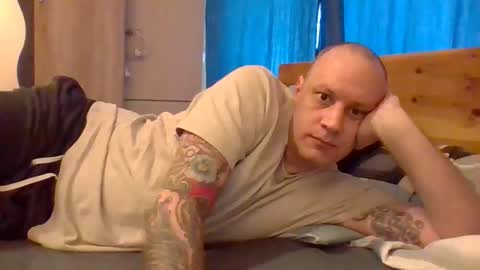 Snapshot of markus_7 chatting on January 18, 12:09 pm markus_7 online show from January 18, 12:09 pm