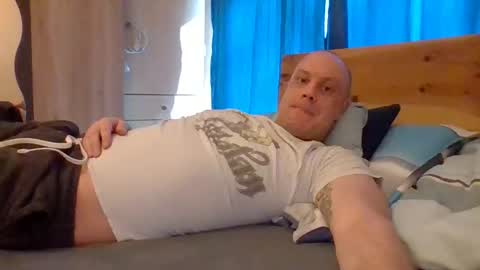 Snapshot of markus_7 chatting on March 1, 12:07 pm markus_7 online show from March 1, 12:07 pm