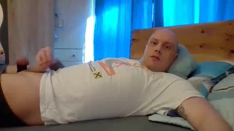 Snapshot of markus_7 chatting on March 5, 12:12 pm markus_7 online show from March 5, 12:12 pm