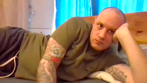 markus_7 online show from April 25, 11:02 am