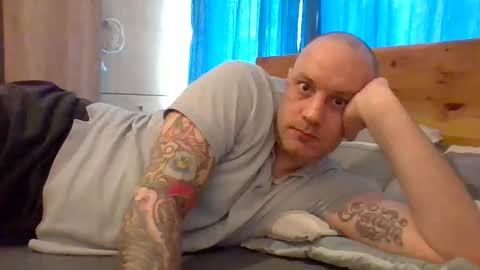 Snapshot of markus_7 chatting on May 18, 10:54 am markus_7 online show from May 18, 10:54 am