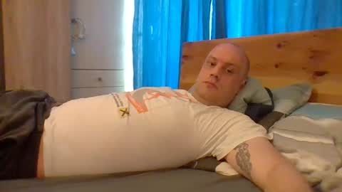 markus_7 online show from June 21, 7:00 am