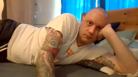 markus_7 online show from June 26, 9:03 am