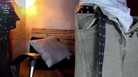 markuss___ online show from December 19, 1:45 am