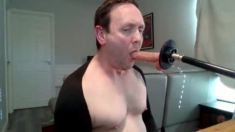 Markus online show from April 23, 4:42 pm