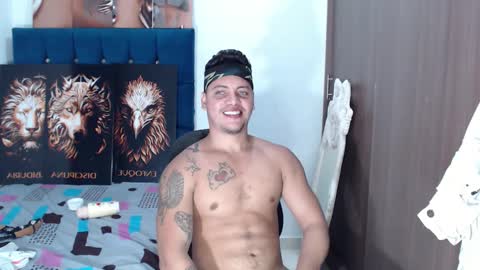 Snapshot of markvegan chatting on January 7, 4:29 am markvegan online show from January 7, 4:29 am