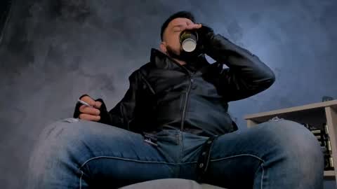 MARK online show from April 21, 12:00 pm