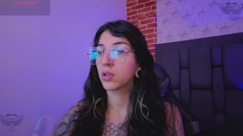 Snapshot of marllena chatting on February 17, 11:50 am mar online show from February 17, 11:50 am