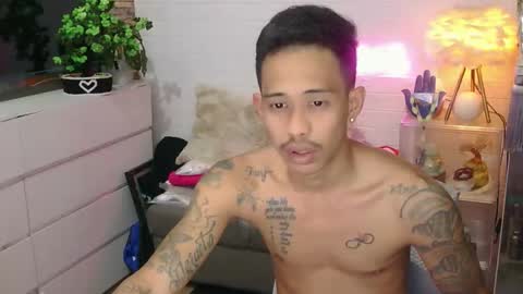 Snapshot of marlmoreno10 chatting on April 12, 6:29 am marlmoreno10 online show from April 12, 6:29 am