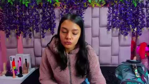 Marly Anal  online show from January 7, 12:52 pm