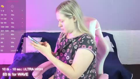 Snapshot of marmel199 chatting on December 2, 10:28 am Liza online show from December 2, 10:28 am